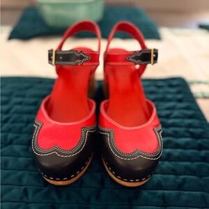 Charlotte Stone Rivera Vamp size 9